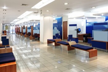 Financial Center Cleaning in Chicago Ridge, Illinois by Global Cleaning USA